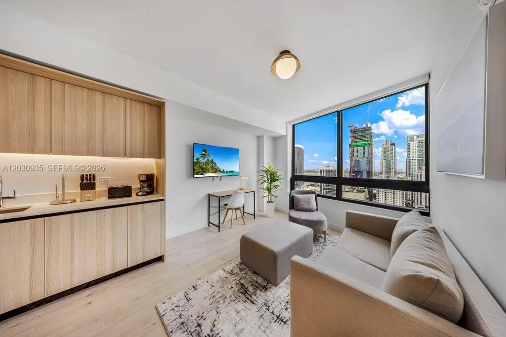 225 Miami Ave #3507 Miami, FL 33128