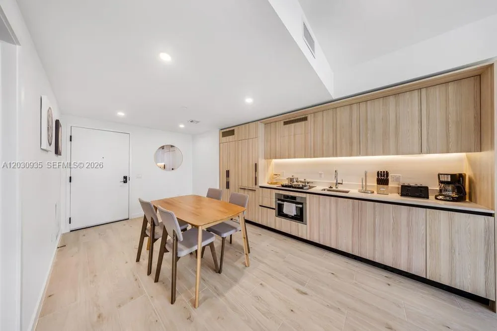 225 Miami Ave #3507 Miami, FL 33128