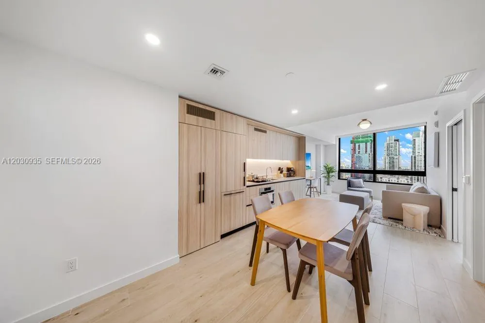 225 Miami Ave #3507 Miami, FL 33128