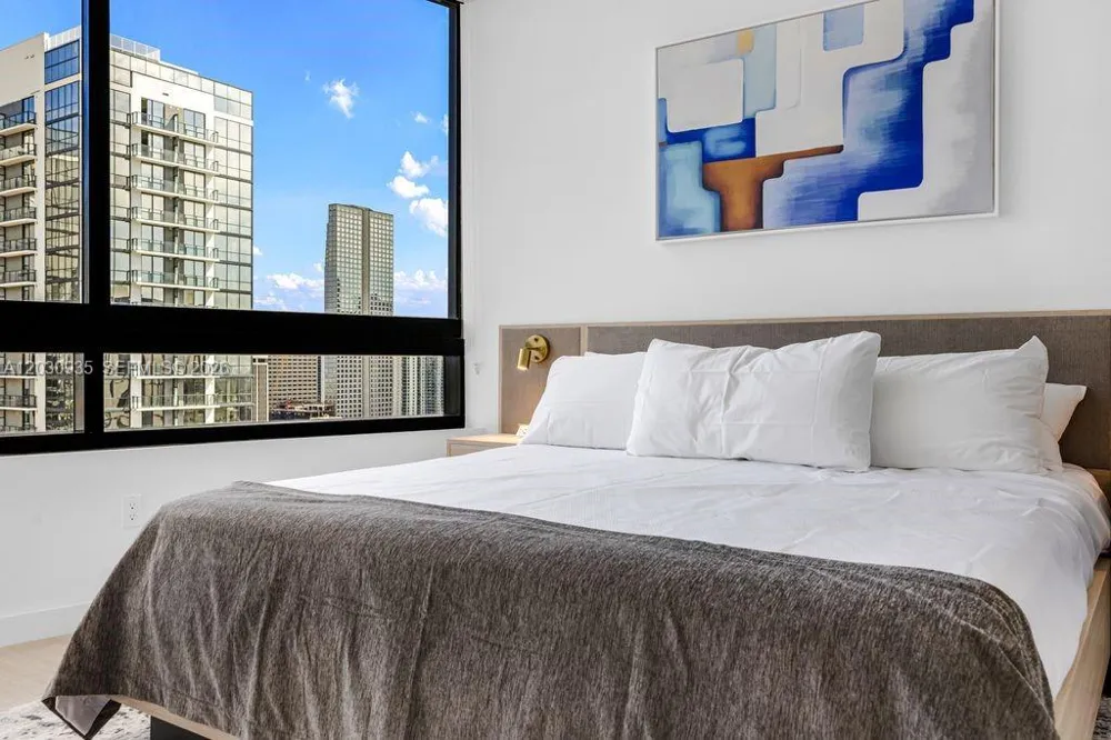 225 Miami Ave #3507 Miami, FL 33128