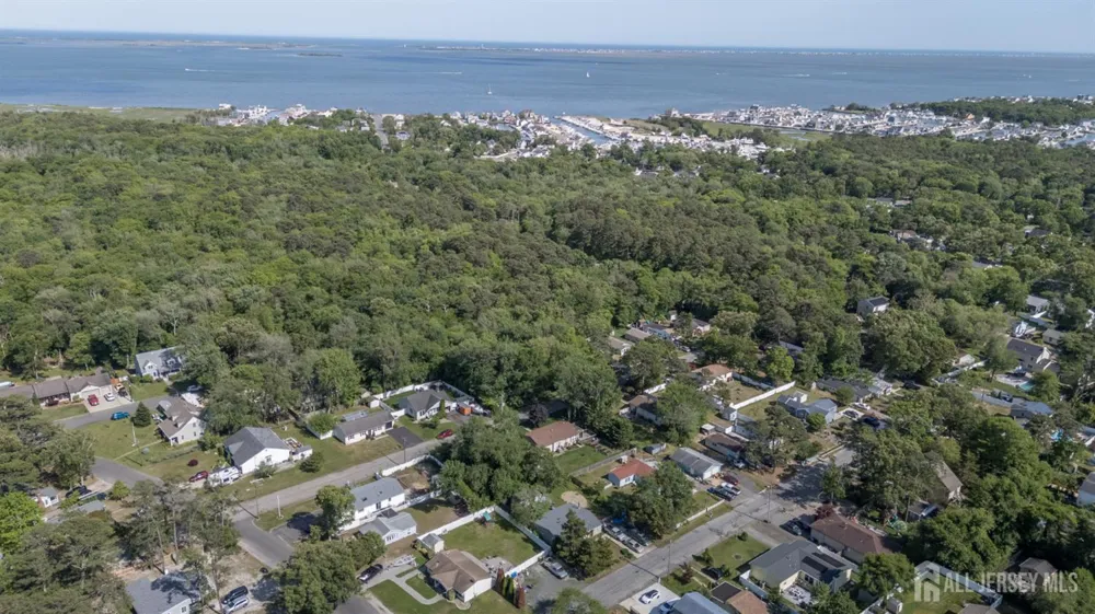 22 Walnut Street Ocean, NJ 08758