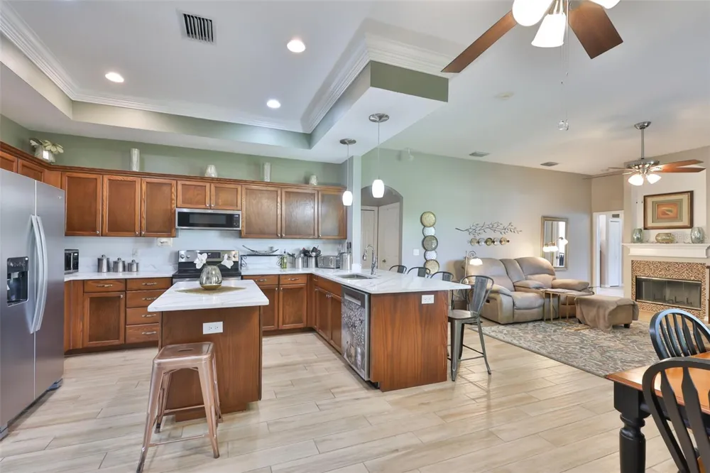 7521 MELOGOLD CIRCLE Land O Lakes, FL 34637