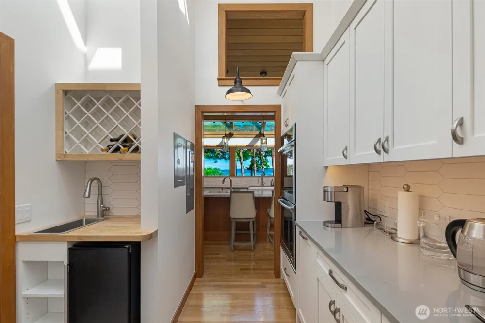 214 Pinedrona Lane Friday Harbor, WA 98250