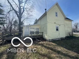 201 S Main Street Bicknell, IN 47512
