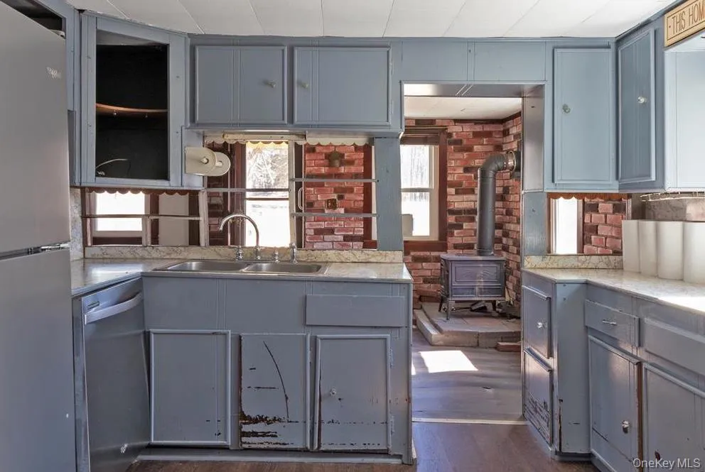 2925 Old Kings Road Catskill, NY 12414