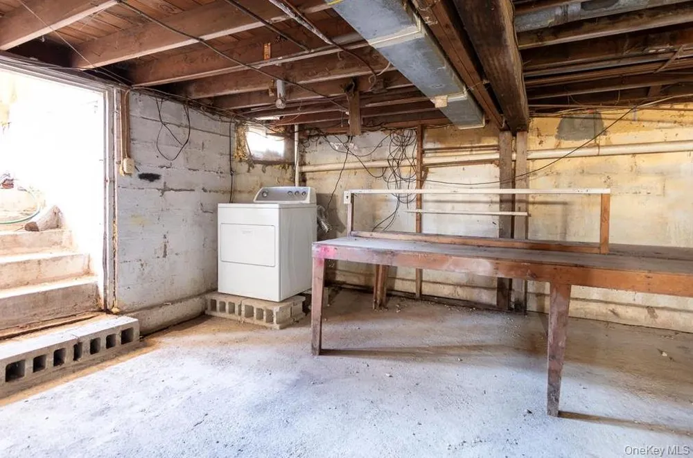 2925 Old Kings Road Catskill, NY 12414