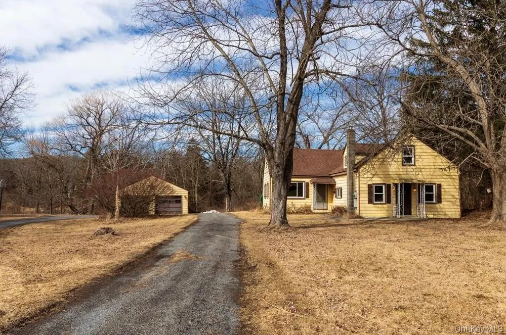 2925 Old Kings Road Catskill, NY 12414