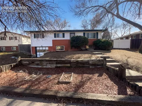 2507 E Caramillo Street