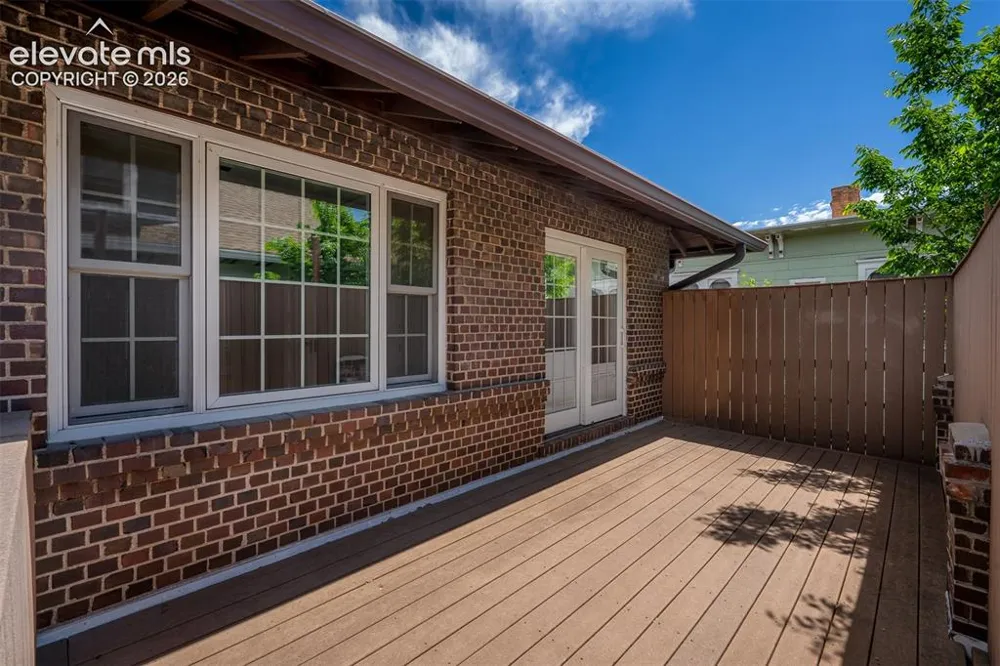 731 Cascade Avenue Colorado Springs, CO 80903
