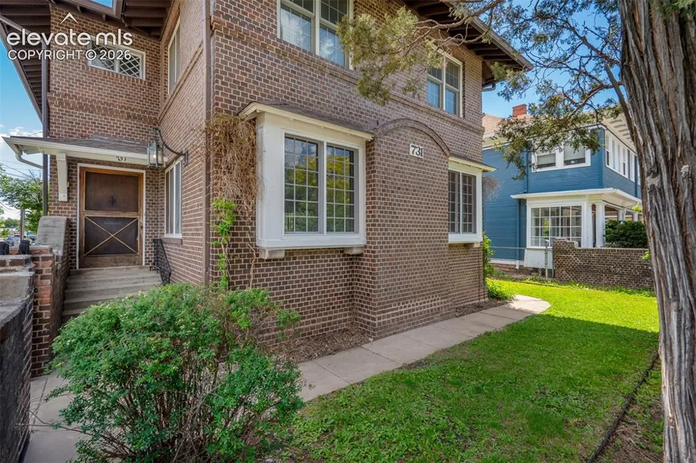 731 Cascade Avenue Colorado Springs, CO 80903