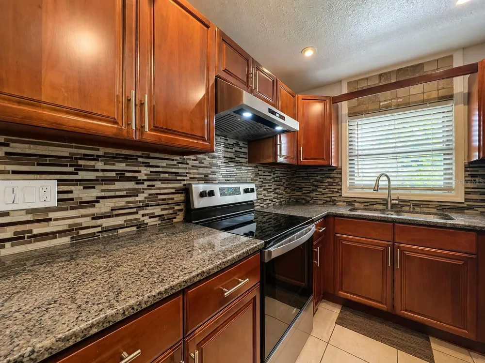 3209 FITZGERALD DRIVE Orlando, FL 32805