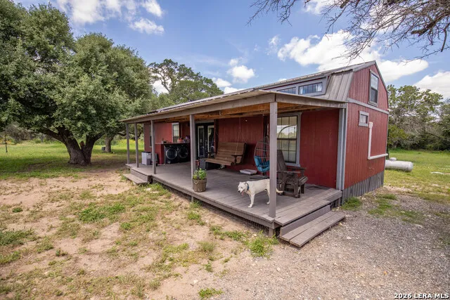 9393 E Us Highway 87 Westhoff, TX 77994
