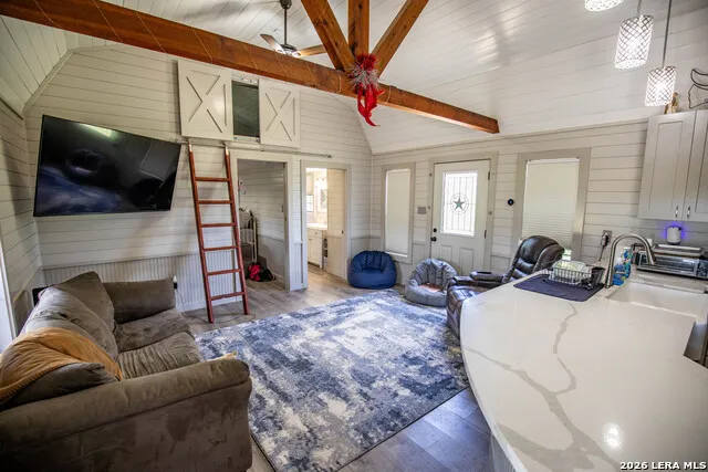 9393 E Us Highway 87 Westhoff, TX 77994