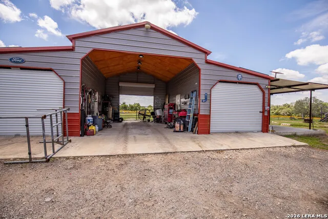 9393 E Us Highway 87 Westhoff, TX 77994