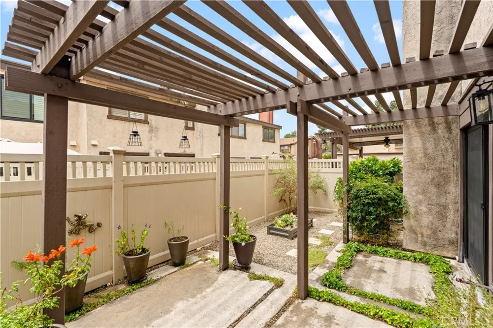 9906 Aspen Circle Santa Fe Springs, CA 90670