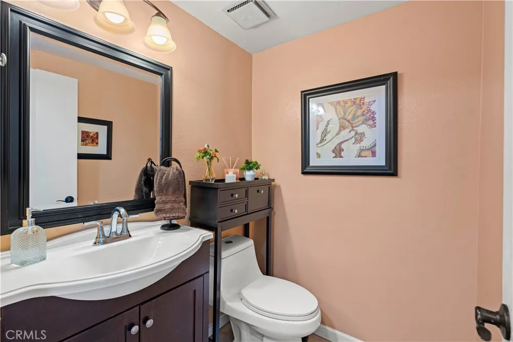 9906 Aspen Circle Santa Fe Springs, CA 90670