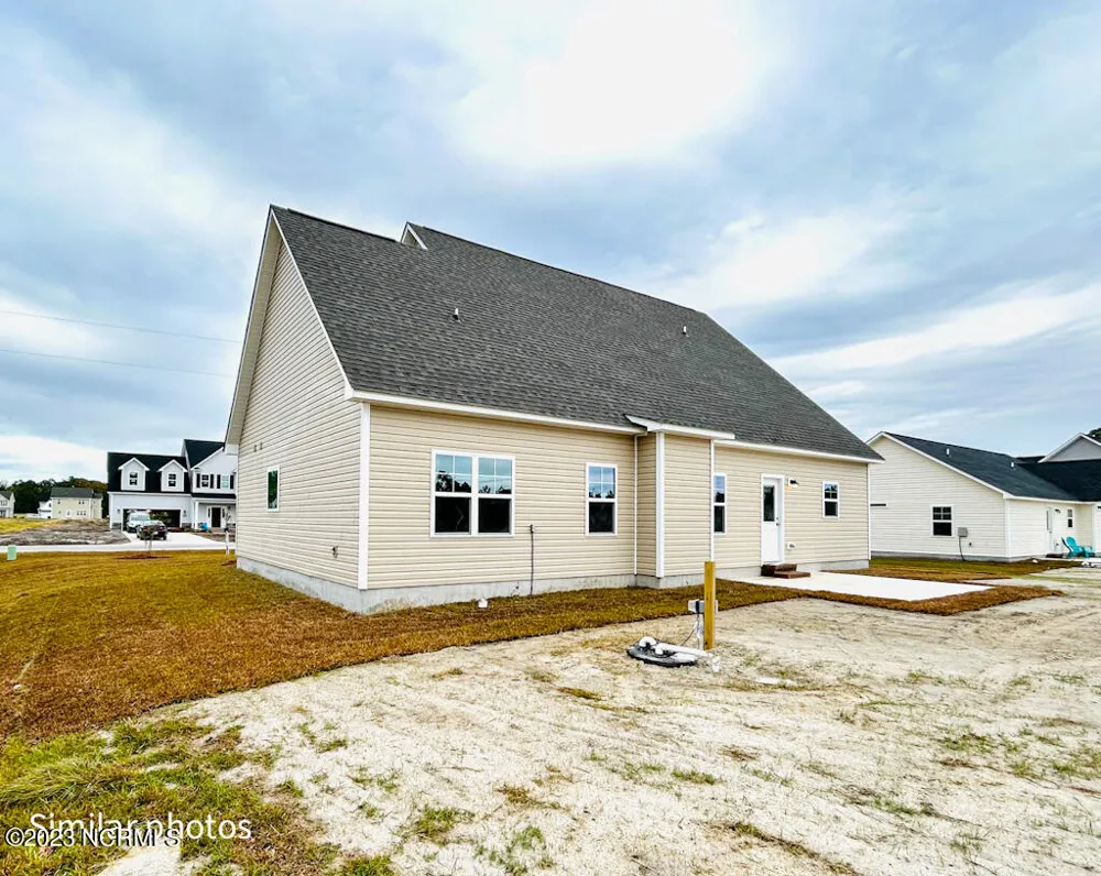 702 Pebble Branch Court Holly Ridge, NC 28445