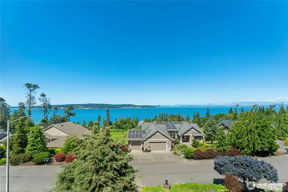 407 Vanderlin Drive Camano Island, WA 98282