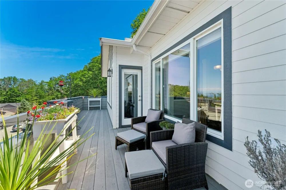 407 Vanderlin Drive Camano Island, WA 98282