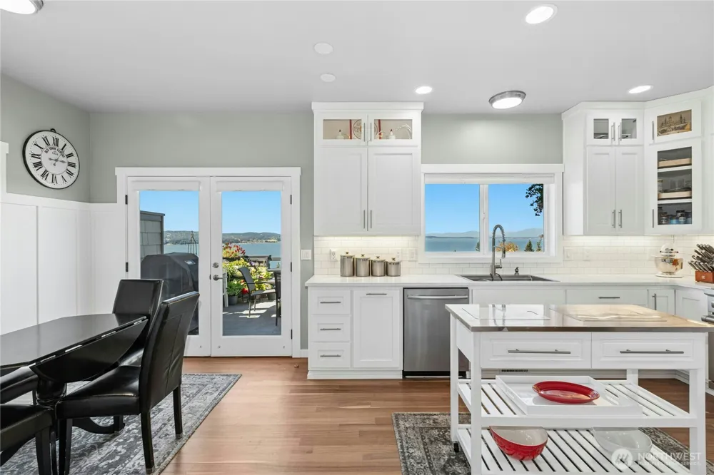 407 Vanderlin Drive Camano Island, WA 98282
