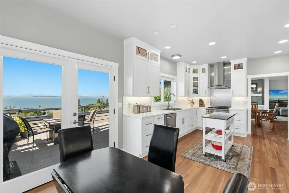 407 Vanderlin Drive Camano Island, WA 98282