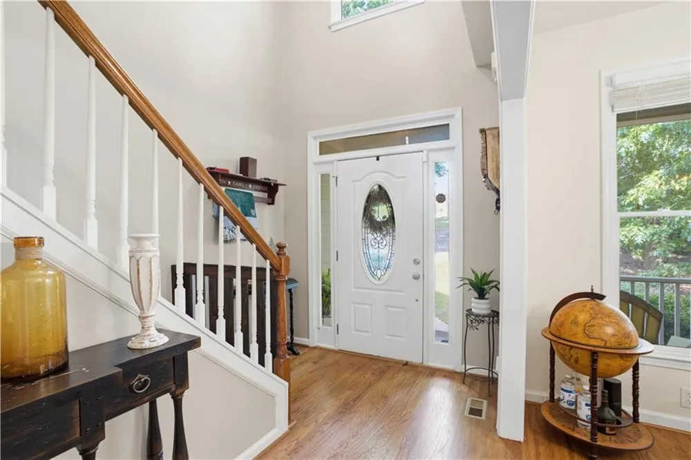 12 Laurel Way NE White, GA 30184