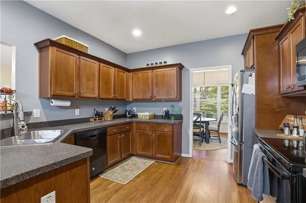 12 Laurel Way NE White, GA 30184