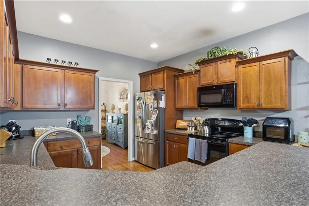 12 Laurel Way NE White, GA 30184