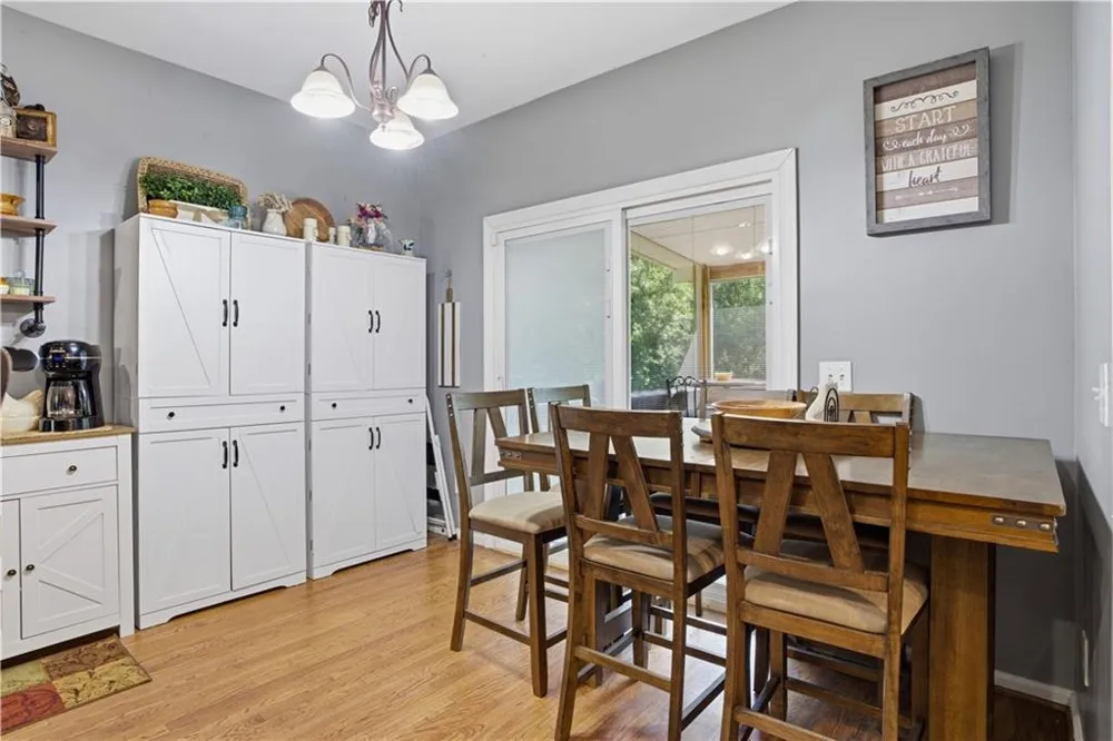 12 Laurel Way NE White, GA 30184
