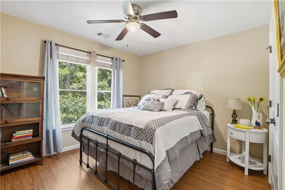 12 Laurel Way NE White, GA 30184