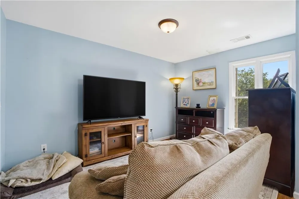 12 Laurel Way NE White, GA 30184