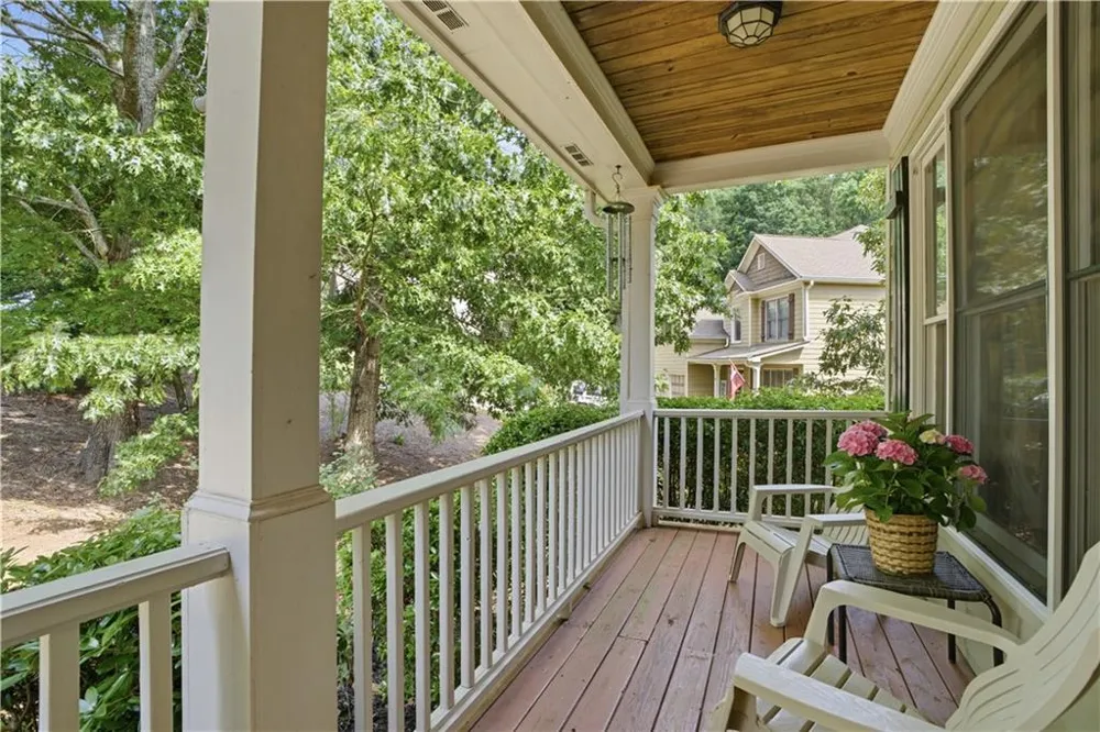 12 Laurel Way NE White, GA 30184