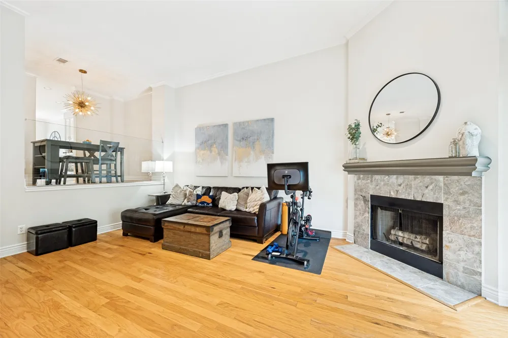 5950 Lindenshire Lane #107 Dallas, TX 75230