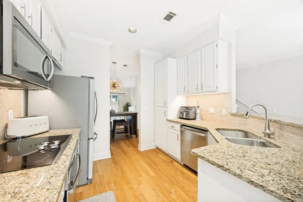 5950 Lindenshire Lane #107 Dallas, TX 75230