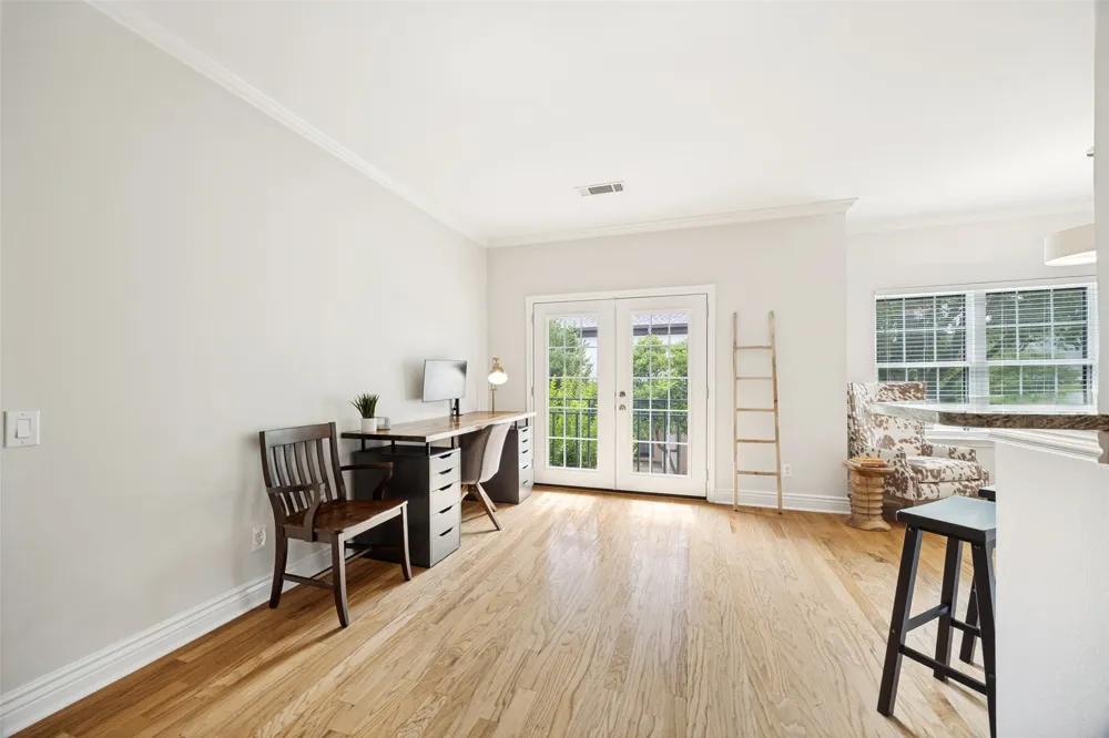 5950 Lindenshire Lane #107 Dallas, TX 75230