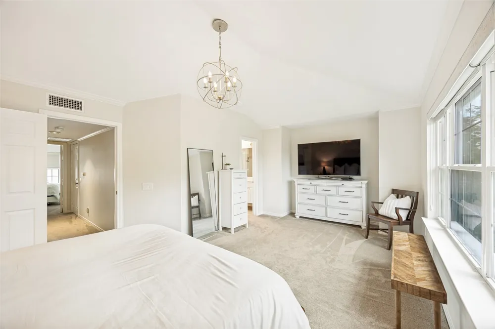 5950 Lindenshire Lane #107 Dallas, TX 75230