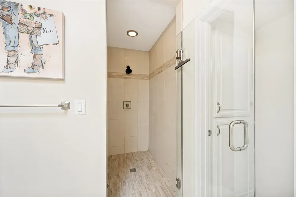5950 Lindenshire Lane #107 Dallas, TX 75230