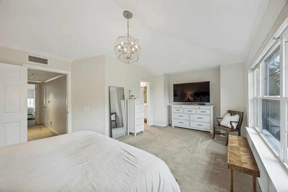 5950 Lindenshire Lane #107 Dallas, TX 75230
