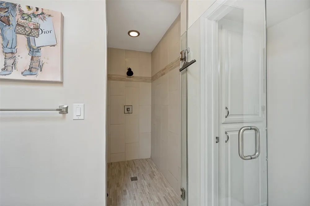 5950 Lindenshire Lane #107 Dallas, TX 75230