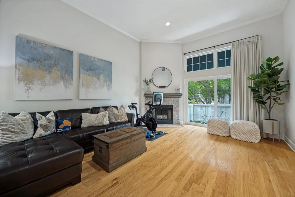 5950 Lindenshire Lane #107 Dallas, TX 75230