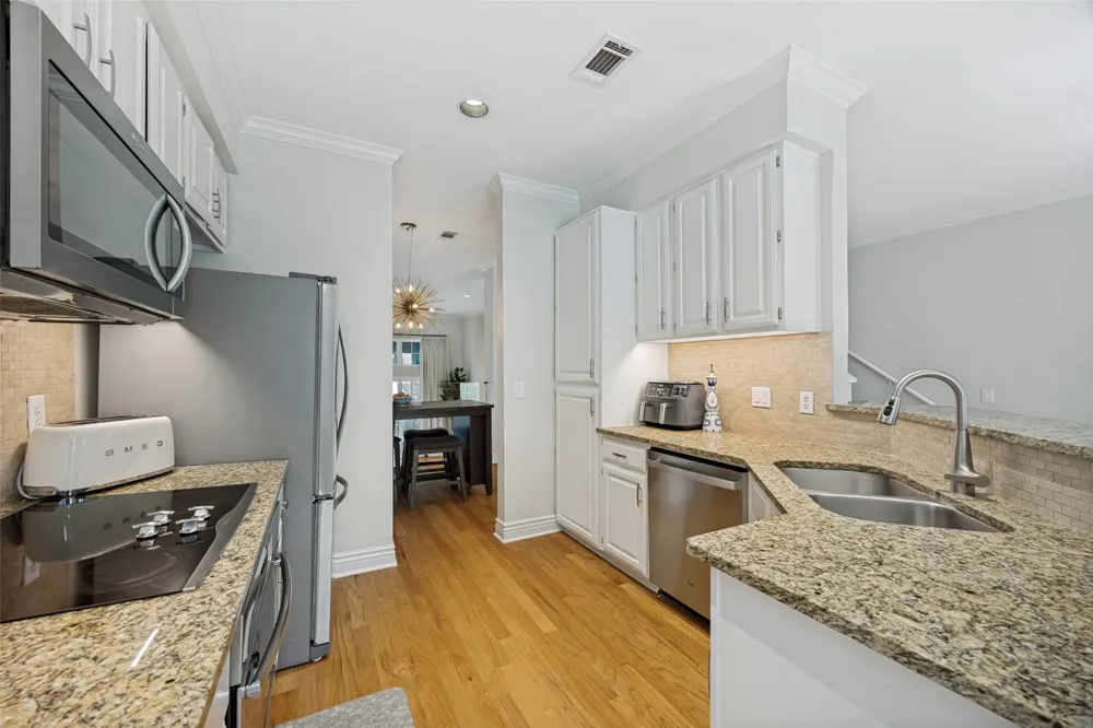 5950 Lindenshire Lane #107 Dallas, TX 75230