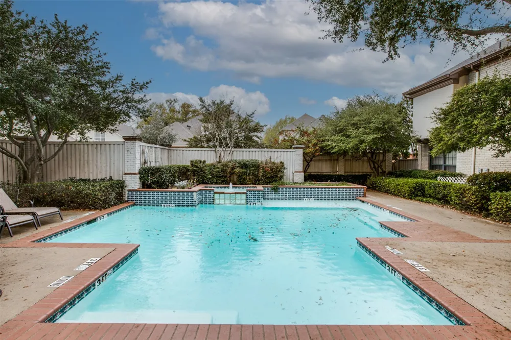 5950 Lindenshire Lane #107 Dallas, TX 75230
