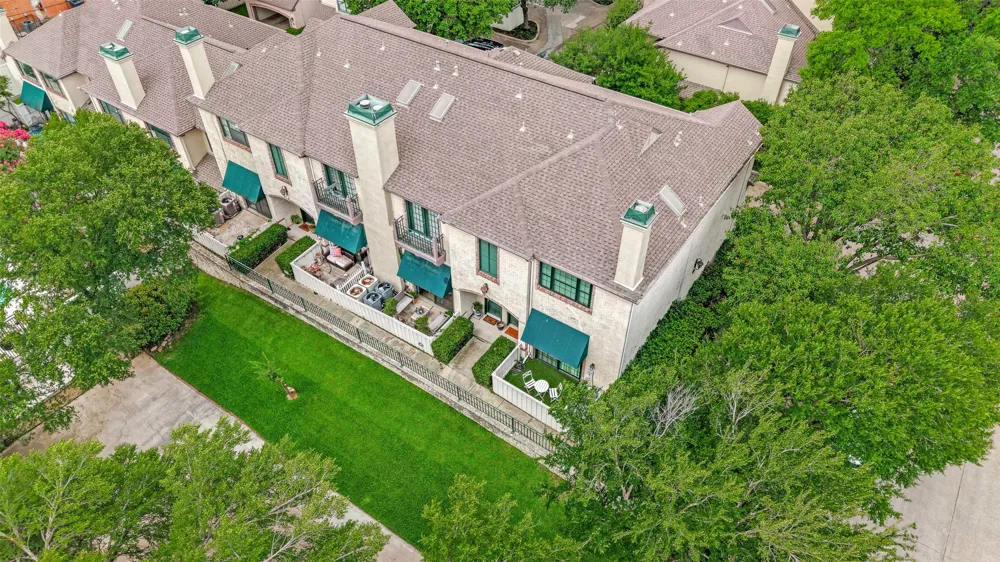 5950 Lindenshire Lane #107 Dallas, TX 75230