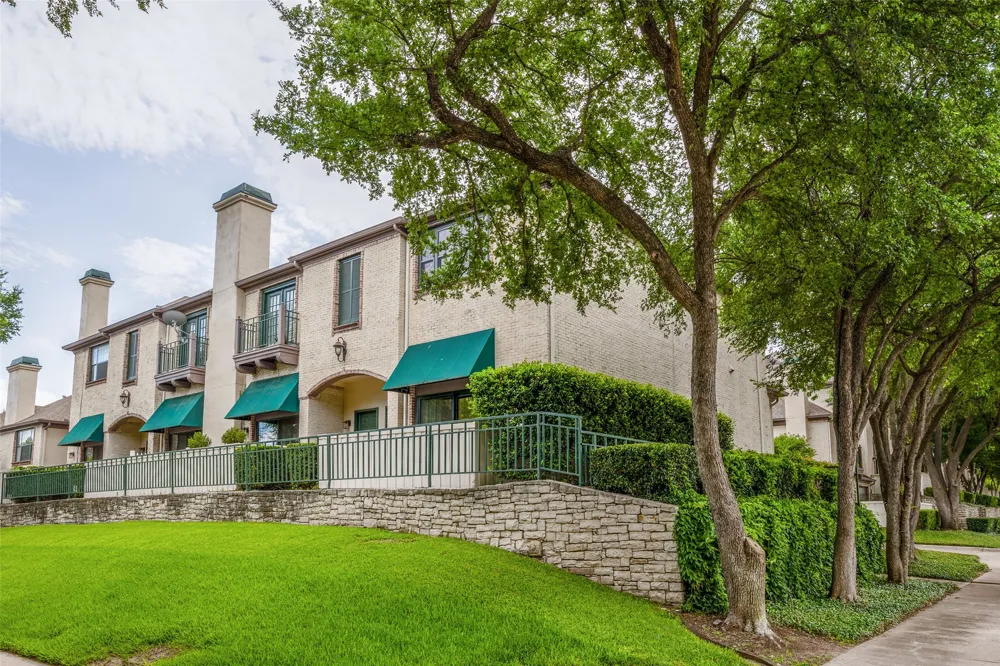 5950 Lindenshire Lane #107 Dallas, TX 75230
