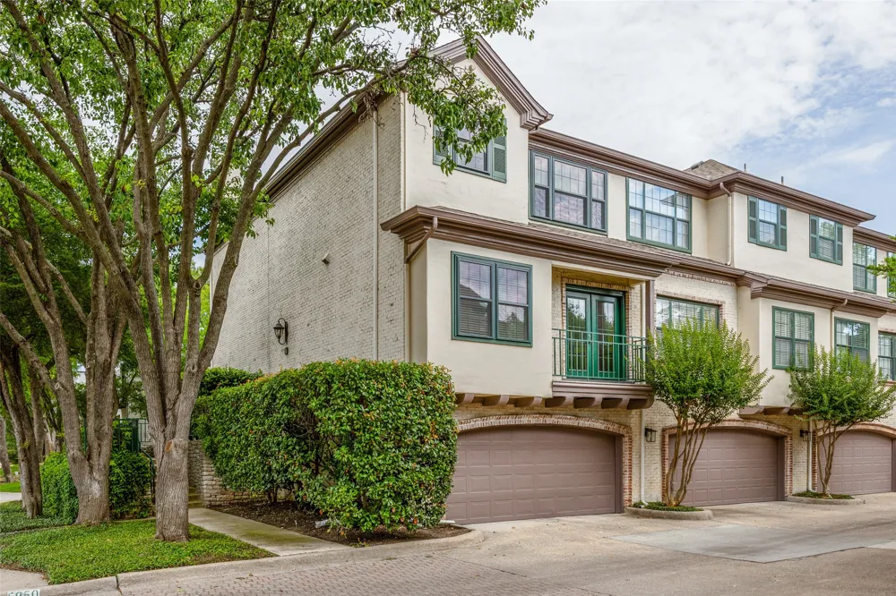5950 Lindenshire Lane #107 Dallas, TX 75230