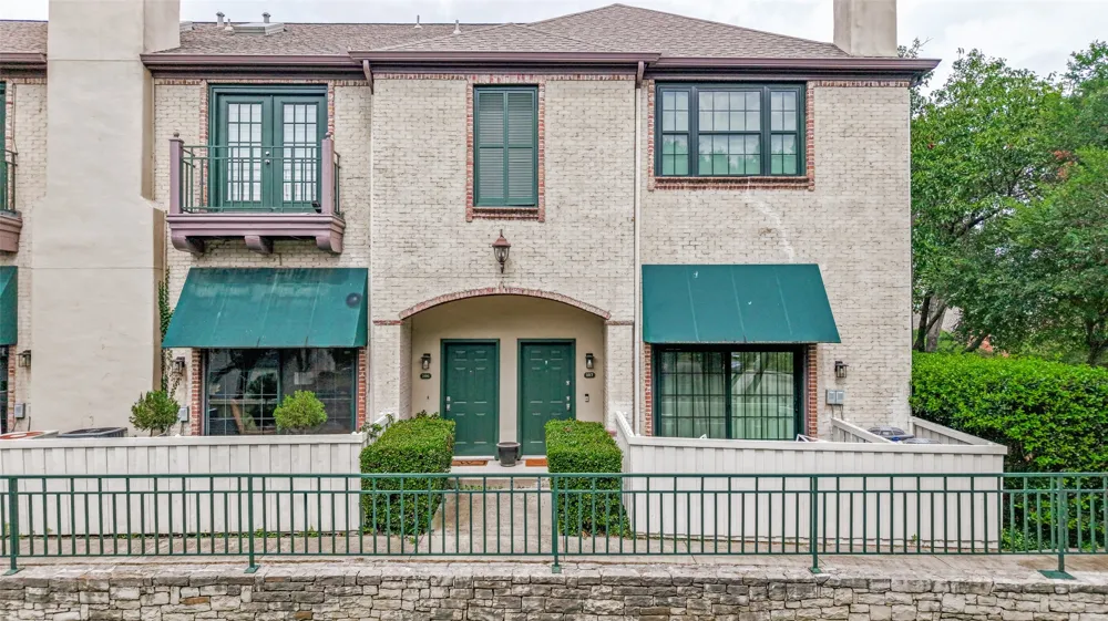 5950 Lindenshire Lane #107 Dallas, TX 75230