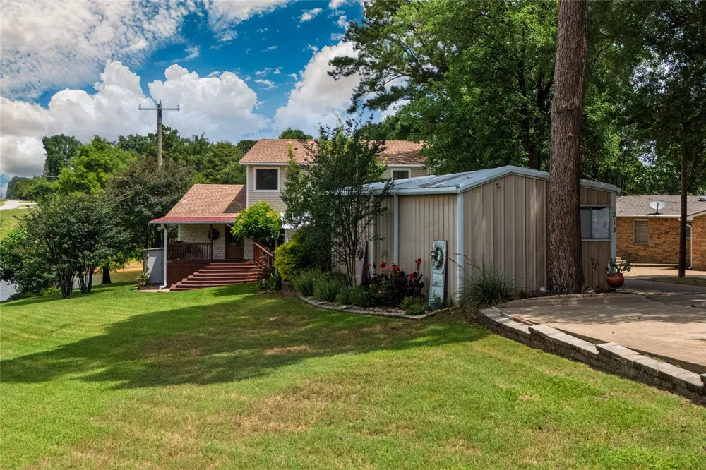 313 Sundown Trail Tool, TX 75143