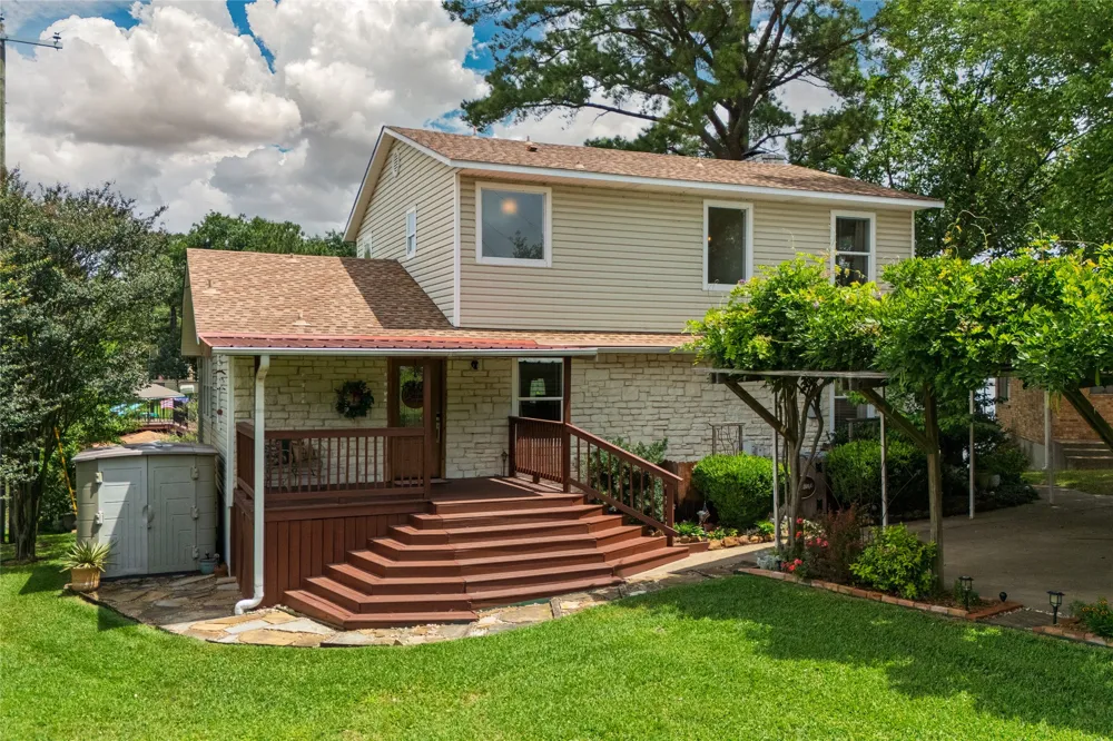313 Sundown Trail Tool, TX 75143