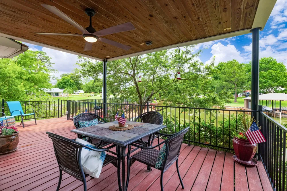 313 Sundown Trail Tool, TX 75143