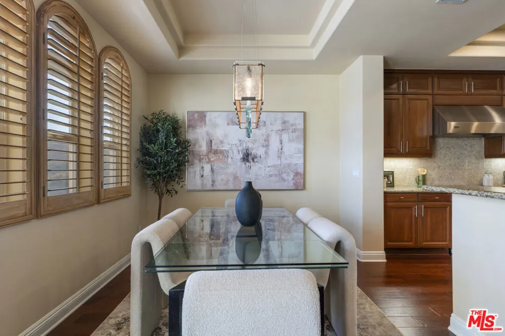 23963 De Ville Way Malibu, CA 90265
